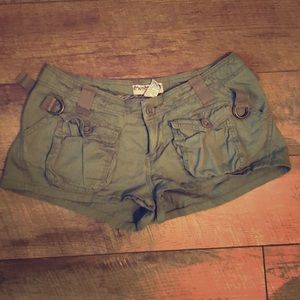 Dark green woman’s shorts